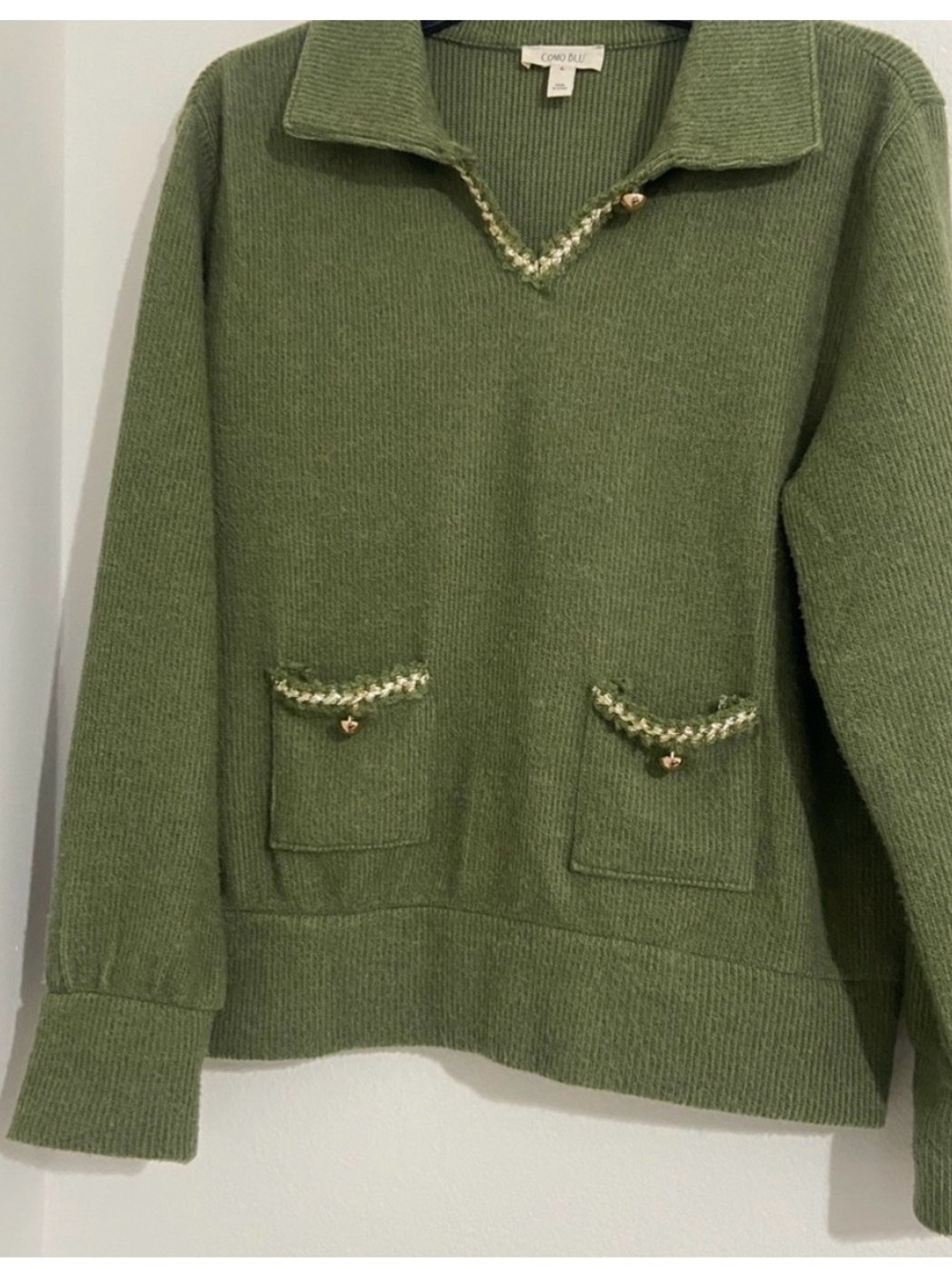 Como Blu Olive Green V-Neck Knit Sweater with Pocket Trim